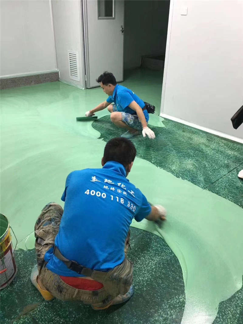 環氧地板漆顏色不同成本是否有變化？